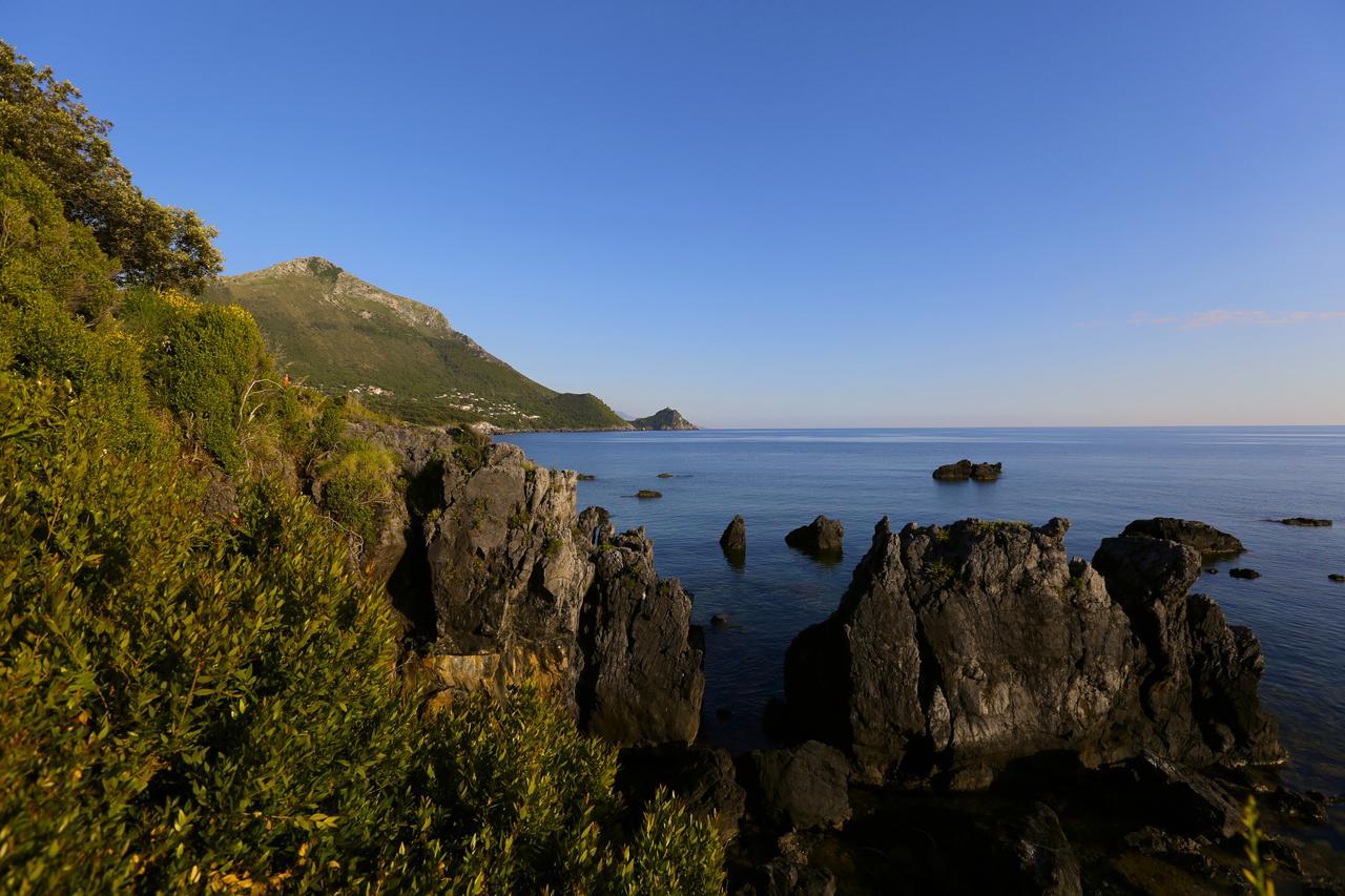 Illicini Stabilimento Balneare E Albergo Maratea Exterior foto